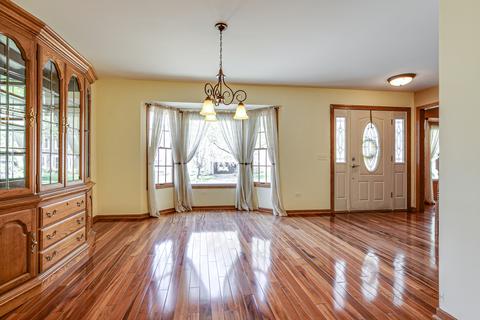 4727 Middle Rd, Gurnee, IL 60031 photo 12