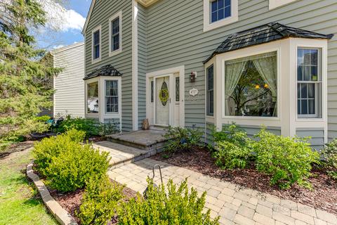 4727 Middle Rd, Gurnee, IL 60031 photo 3