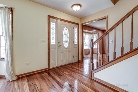 4727 Middle Rd, Gurnee, IL 60031 photo 4