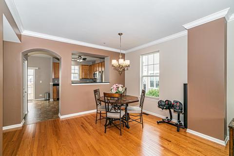 214 Laurel Ave, Des Plaines, IL 60016 photo 4