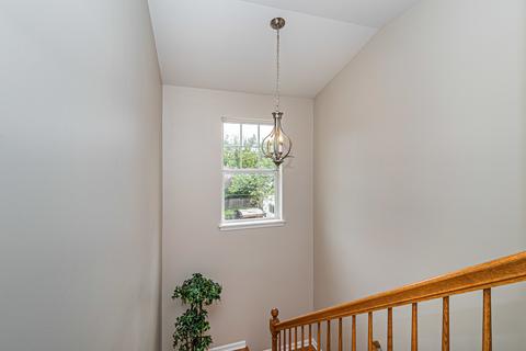214 Laurel Ave, Des Plaines, IL 60016 photo 20