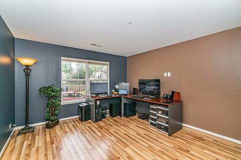 214 Laurel Ave, Des Plaines, IL 60016 photo 13