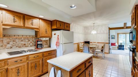 45 Pine Tree Ln, Burr Ridge, IL 60527 photo 12