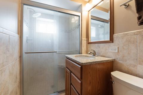 1101 Irwin Ave, Des Plaines, IL 60018 photo 15
