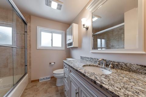 1101 Irwin Ave, Des Plaines, IL 60018 photo 14
