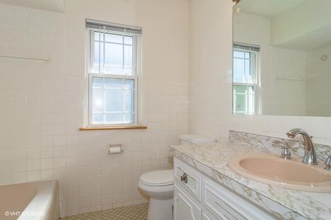 136 E Madison St, Elmhurst, IL 60126 photo 7