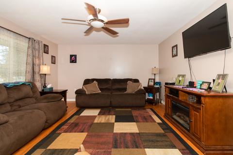 710 Brad St, Bloomington, IL 61701 photo 3