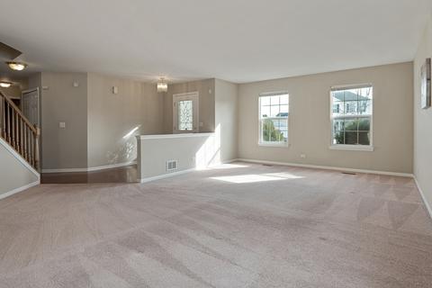 2174 Clementi Ln, Aurora, IL 60503 photo 4