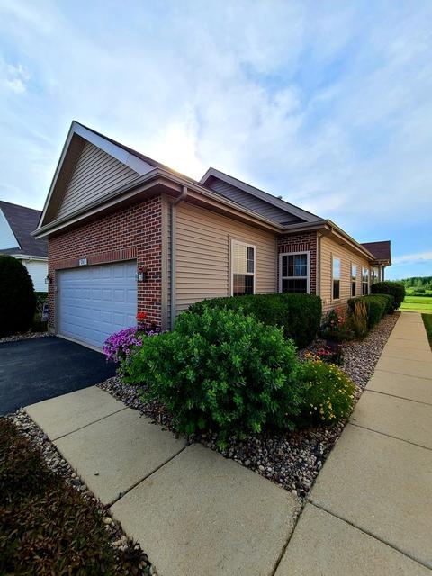260 Sunset Blvd, Beecher, IL 60401 photo 2