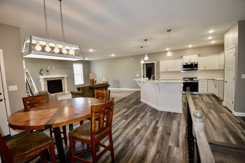 202 Raef Rd, Downs, IL 61736 photo 7