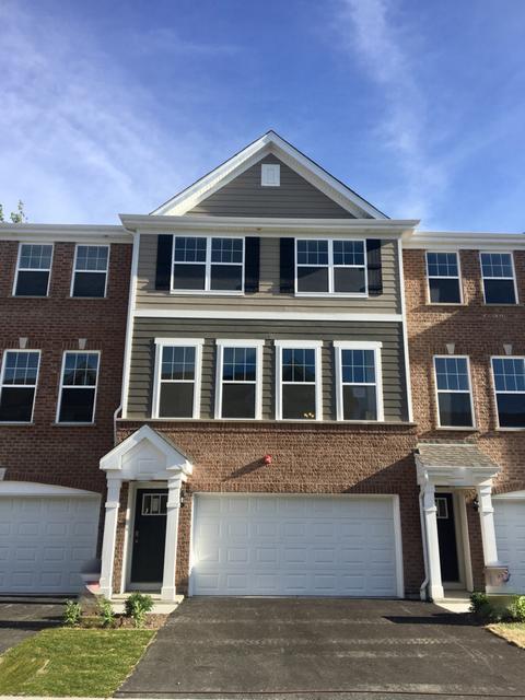 63 Timber Wolf Dr, Wheeling, IL 60090 photo 2
