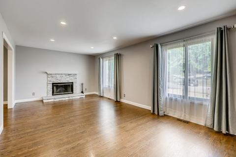 205 N Bauer Rd, Mchenry, IL 60050 photo 3