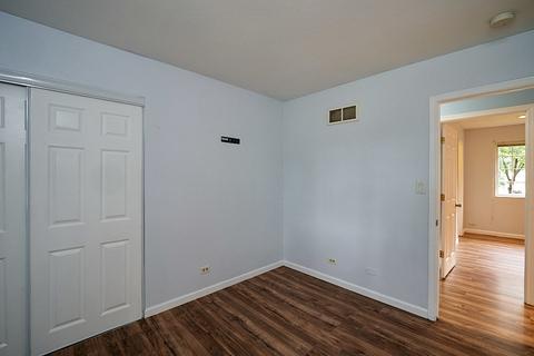1101 Hunter Dr, Elgin, IL 60120 photo 18