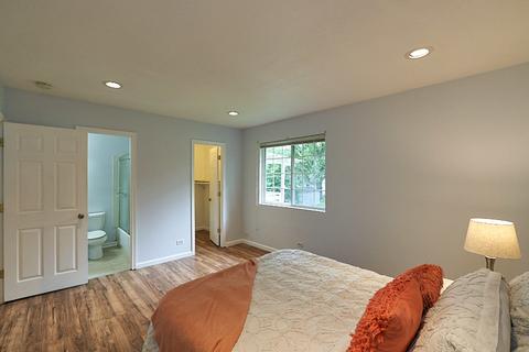 1101 Hunter Dr, Elgin, IL 60120 photo 13