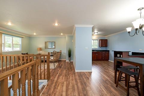 1101 Hunter Dr, Elgin, IL 60120 photo 9