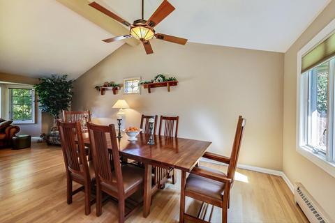 1303 E Cedar Ln, Mount Prospect, IL 60056 photo 8