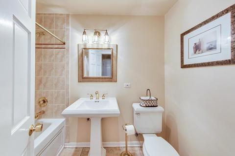 1303 E Cedar Ln, Mount Prospect, IL 60056 photo 18