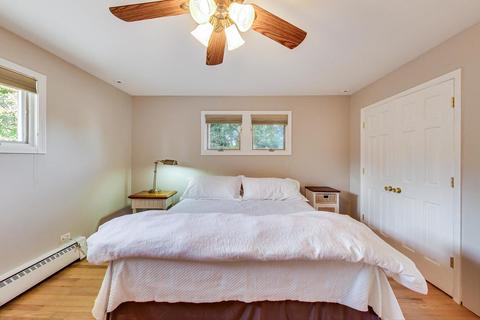 1303 E Cedar Ln, Mount Prospect, IL 60056 photo 20