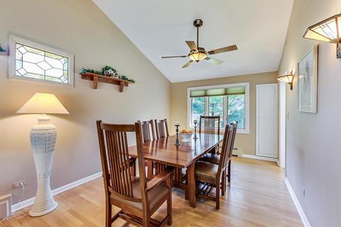 1303 E Cedar Ln, Mount Prospect, IL 60056 photo 7