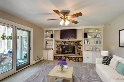 1303 E Cedar Ln, Mount Prospect, IL 60056 photo 14