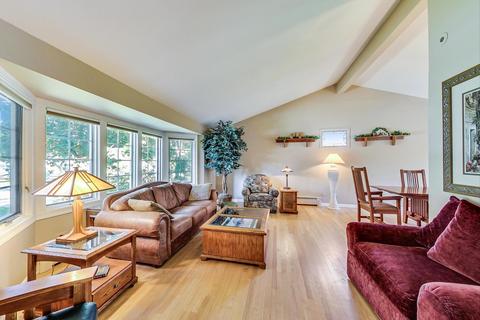 1303 E Cedar Ln, Mount Prospect, IL 60056 photo 4