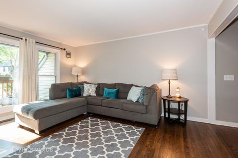 104 Travers Ave, Wheaton, IL 60187 photo 4