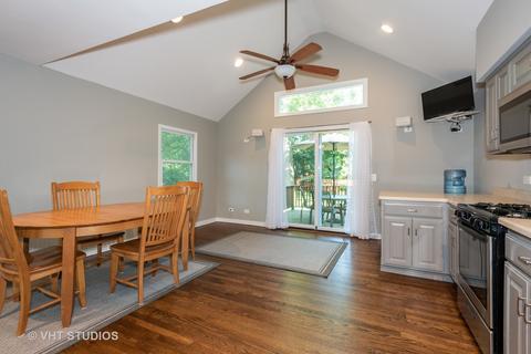 104 Travers Ave, Wheaton, IL 60187 photo 7