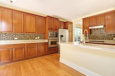 210 Regency Dr, Bartlett, IL 60103 photo 15