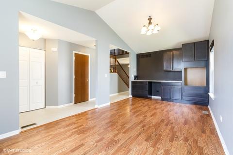 2203 Ashbrook Ln, Plainfield, IL 60586 photo 2
