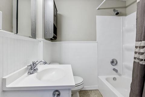 771 S Wall St, Kankakee, IL 60901 photo 8