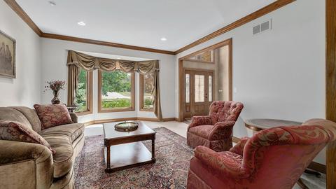 516 65th St, Willowbrook, IL 60527 photo 10