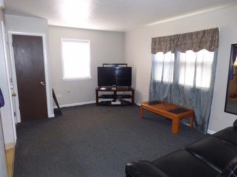 58 S Crystal Ave, Elgin, IL 60123 photo 2