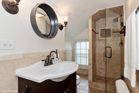 815 N Main St, Wheaton, IL 60187 photo 19