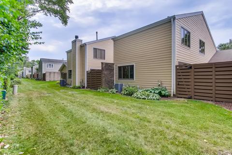 2100 Timber Ln, Wheaton, IL 60189 photo 22