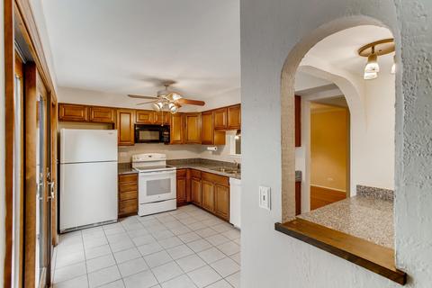 2100 Timber Ln, Wheaton, IL 60189 photo 8