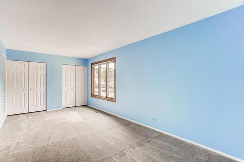 2100 Timber Ln, Wheaton, IL 60189 photo 17