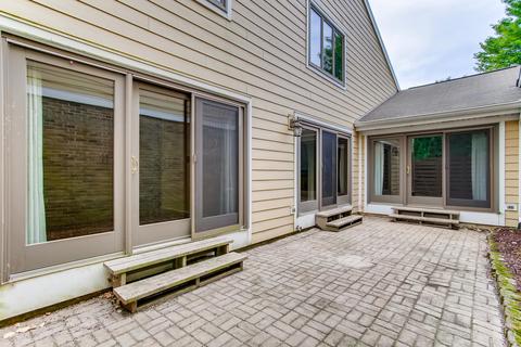 2100 Timber Ln, Wheaton, IL 60189 photo 21