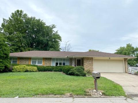 1406 Spear Dr, Normal, IL 61761 photo 1