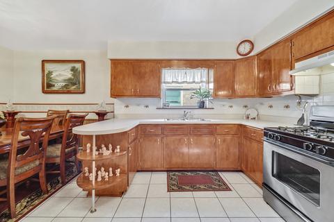 7322 W 58th Pl, Summit, IL 60501 photo 11