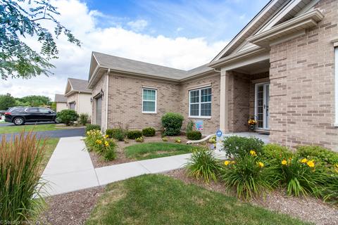 535 Madison Ln, Elgin, IL 60123 photo 3