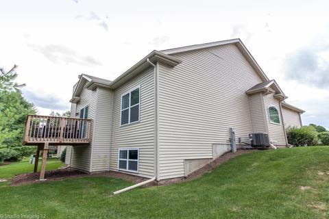 535 Madison Ln, Elgin, IL 60123 photo 4