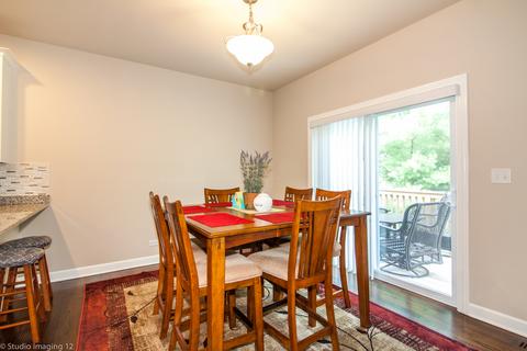 535 Madison Ln, Elgin, IL 60123 photo 14
