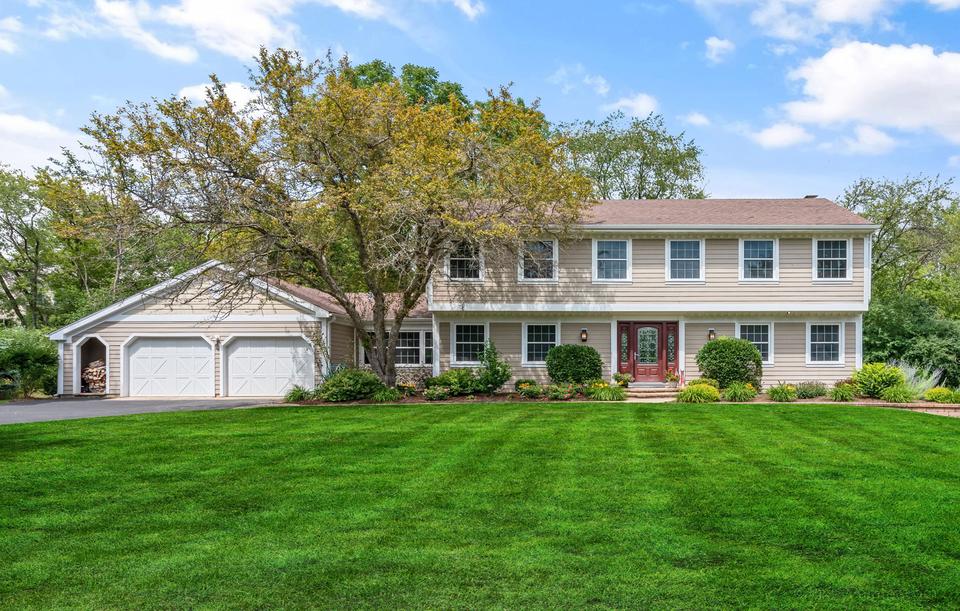  25338 N Wren Rd, Tower Lakes, IL 60010 photo 2