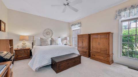 22 W Old Mill Ln, Burr Ridge, IL 60527 photo 15