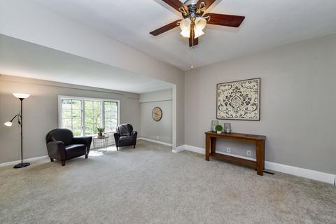 409 Wing Park Blvd, Elgin, IL 60123 photo 9
