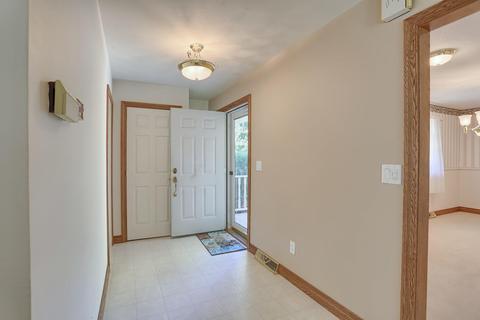 502 E Marshall St, Tolono, IL 61880 photo 9