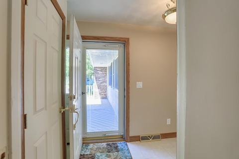 502 E Marshall St, Tolono, IL 61880 photo 8