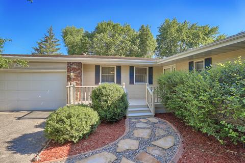 502 E Marshall St, Tolono, IL 61880 photo 2
