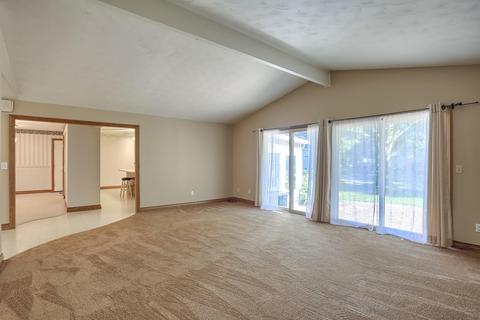 502 E Marshall St, Tolono, IL 61880 photo 11