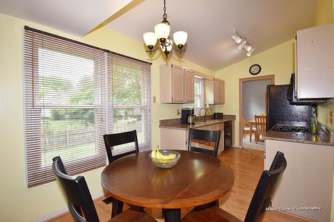 617 Maple Ave, Elburn, IL 60119 photo 7
